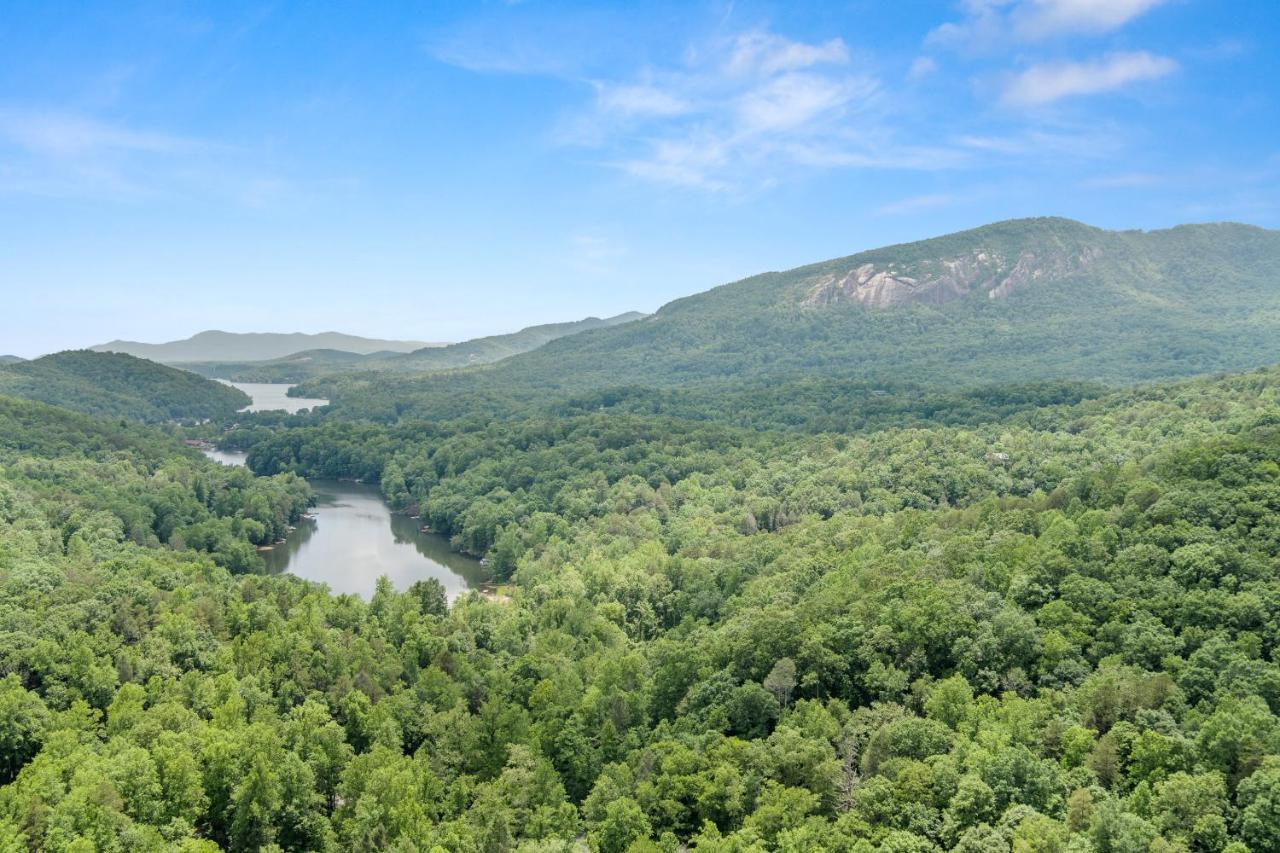 Falling Waters At Rumbling Bald Лейк Люр Екстериор снимка